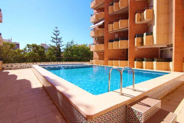 AMAZING SUNNY FLAT WITH BALCONY POOL two MINS FROM THE BEACH Torrevieja Zewnętrze zdjęcie