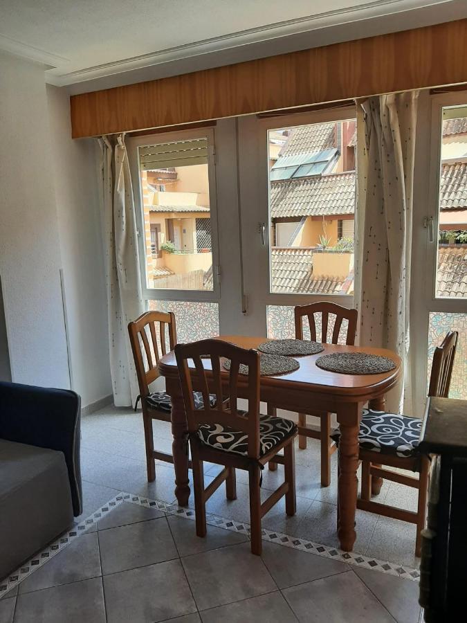 AMAZING SUNNY FLAT WITH BALCONY POOL two MINS FROM THE BEACH Torrevieja Zewnętrze zdjęcie