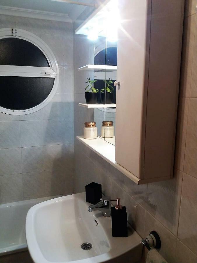 AMAZING SUNNY FLAT WITH BALCONY POOL two MINS FROM THE BEACH Torrevieja Zewnętrze zdjęcie