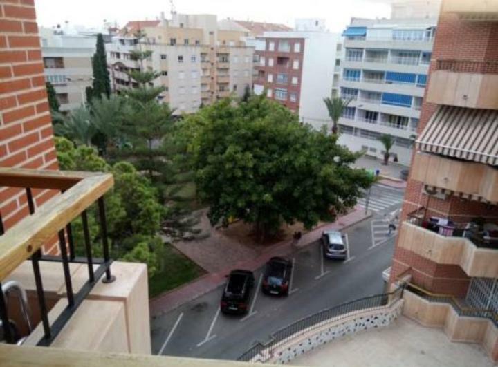 AMAZING SUNNY FLAT WITH BALCONY POOL two MINS FROM THE BEACH Torrevieja Zewnętrze zdjęcie